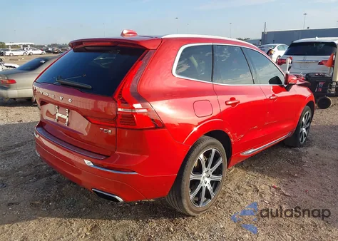 2020 Volvo Xc60 T5 Inscription z USA, uszkodzony, nr VIN YV4102DL8L1512055